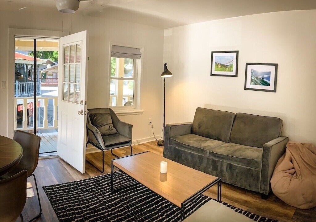 Photo of Livingroom in Downieville