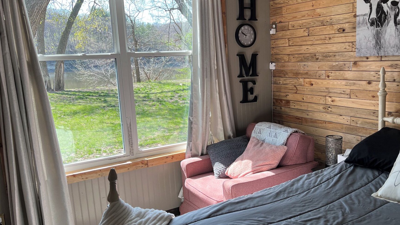 Photo of Bedroom in Keosauqua