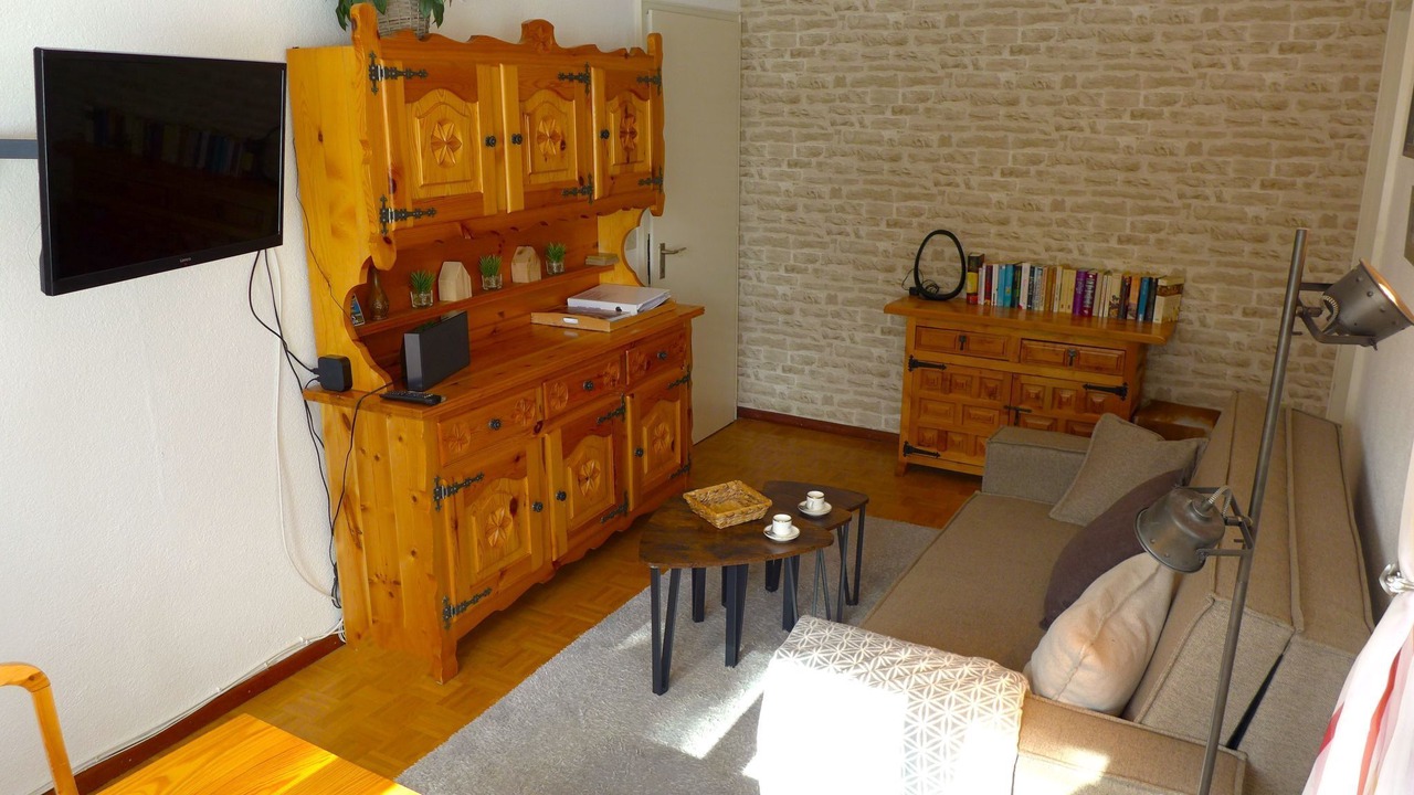 Photo of Livingroom in Lens