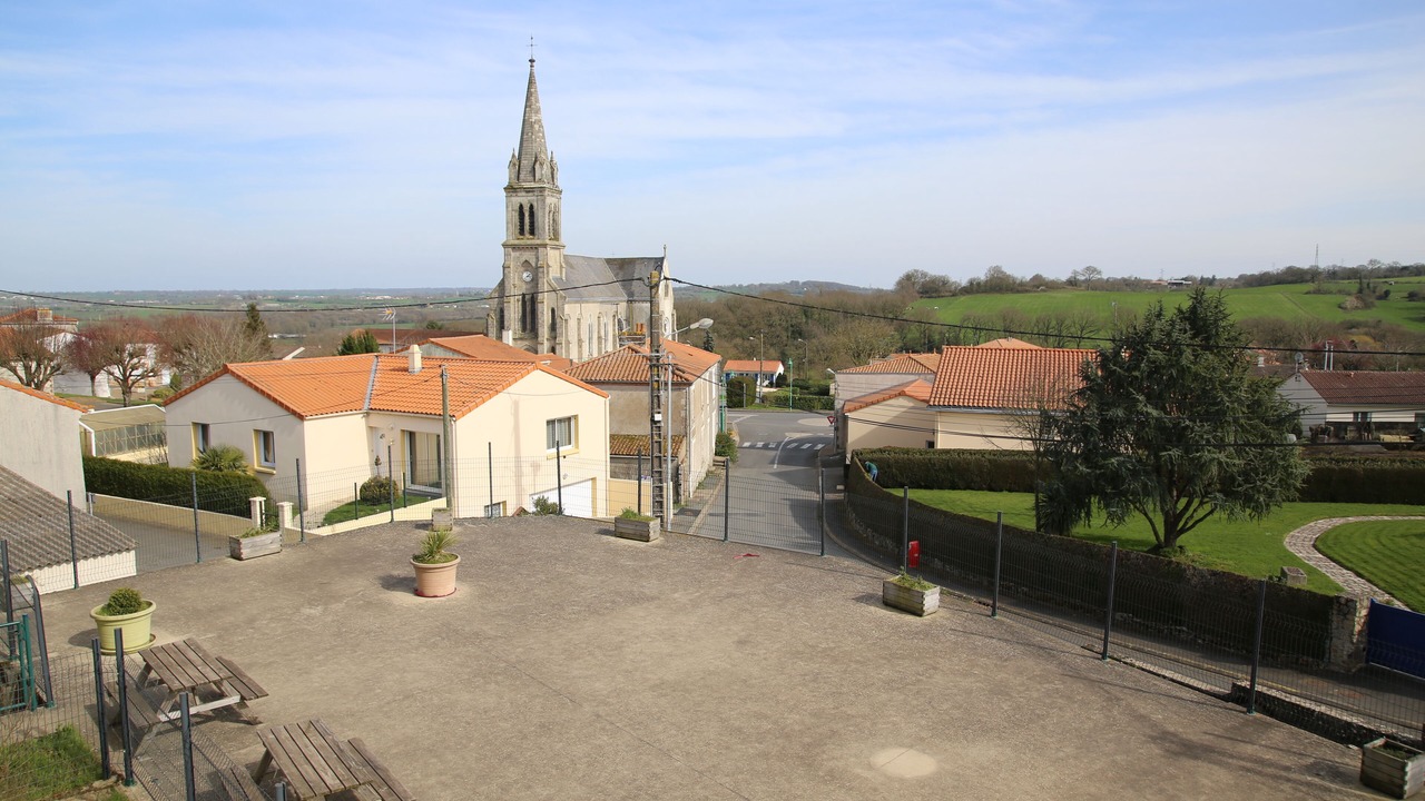 Photo of Others in Mauleon