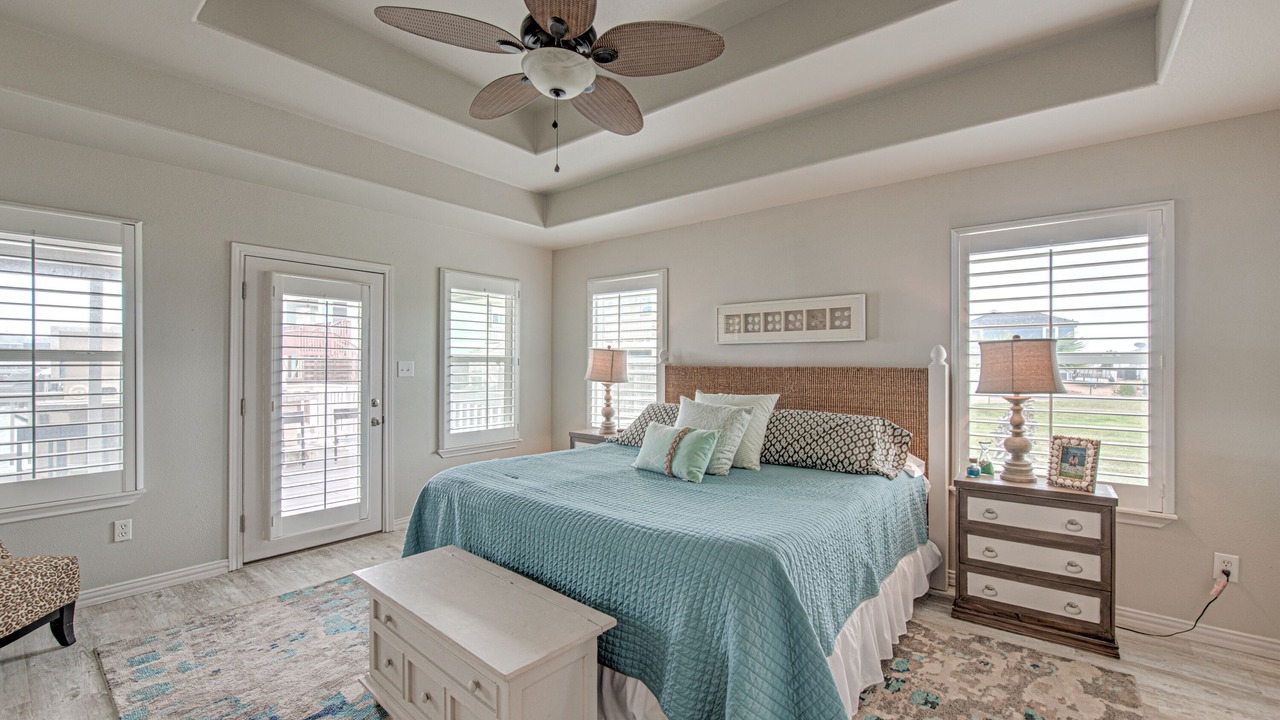 Photo of Bedroom in City-by-the Sea