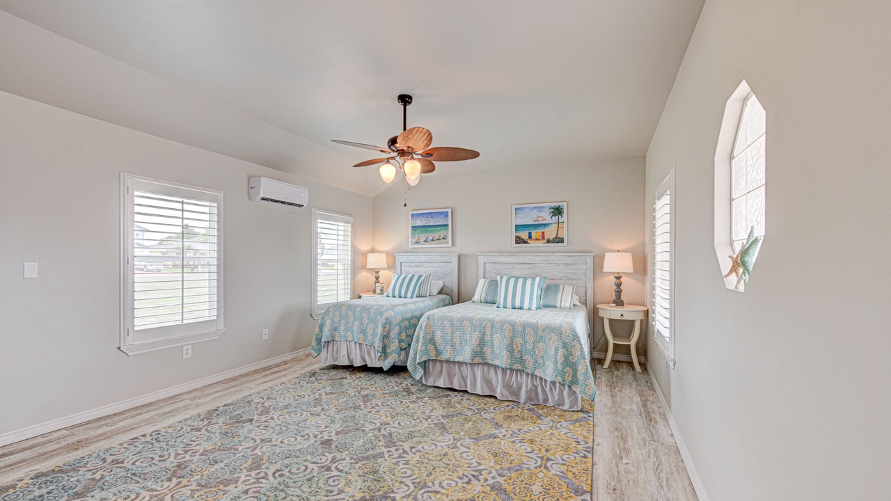 Photo of Bedroom in City-by-the Sea