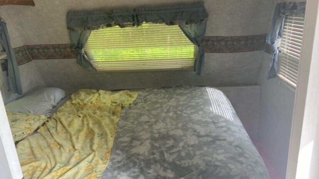 Photo of Bedroom in Lyons