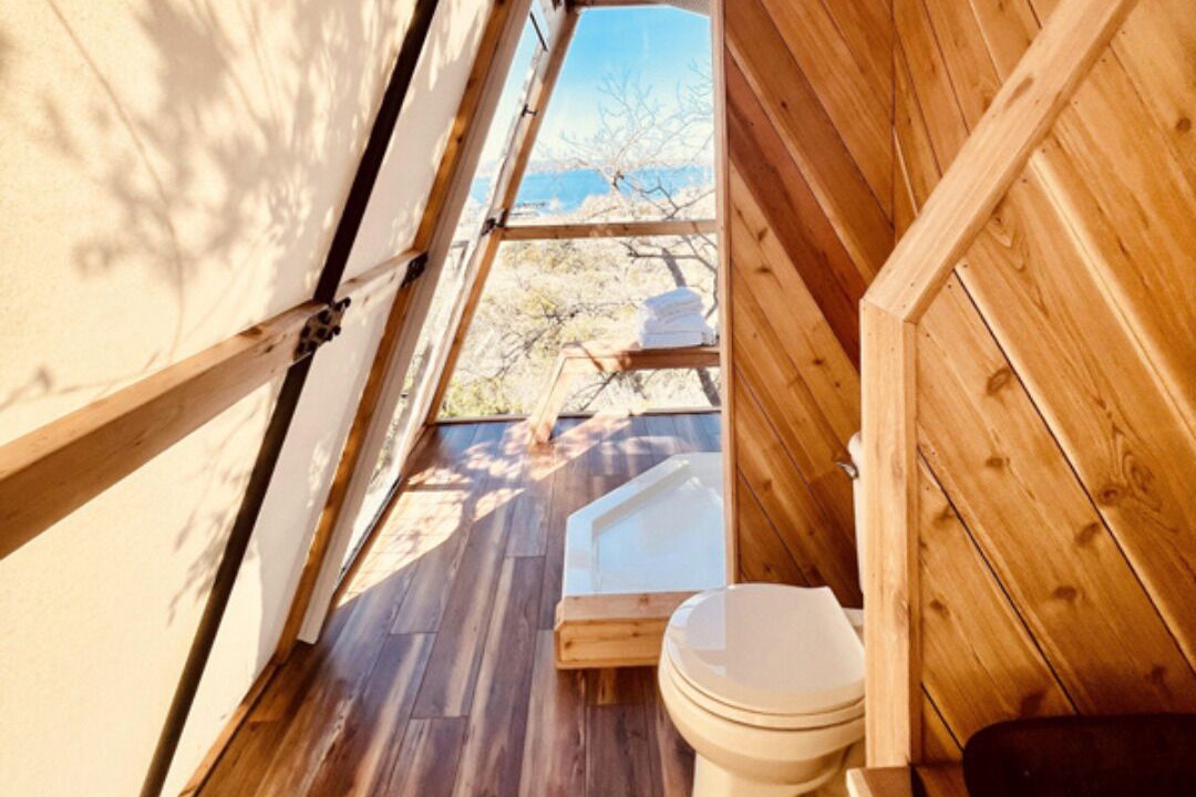 Photo of Bathroom in Cottonwood Shores