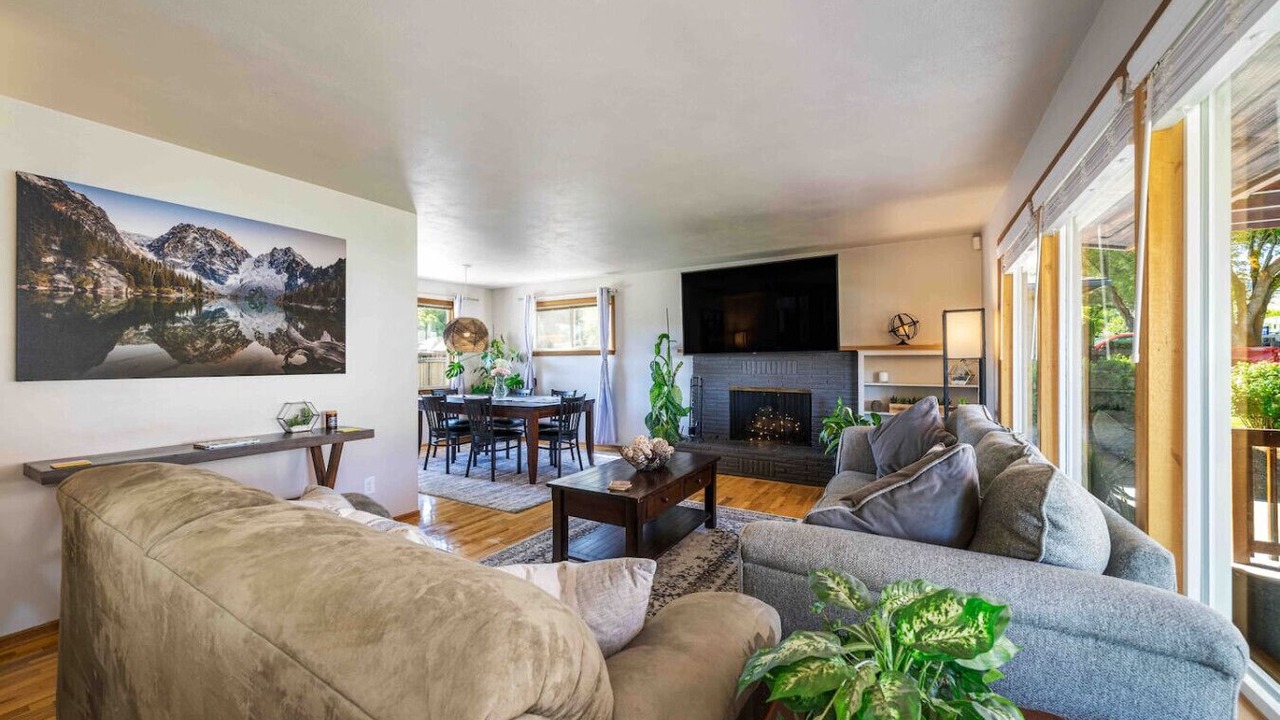 Photo of Livingroom in Wenatchee