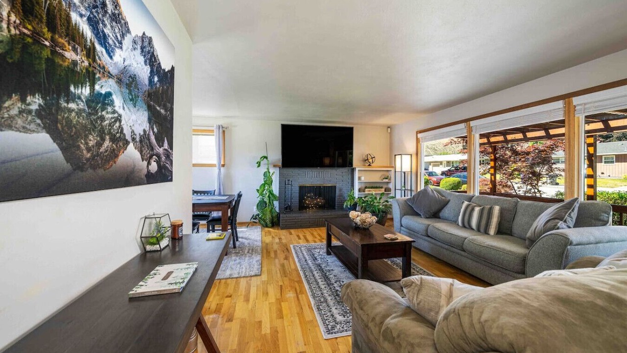 Photo of Livingroom in Wenatchee