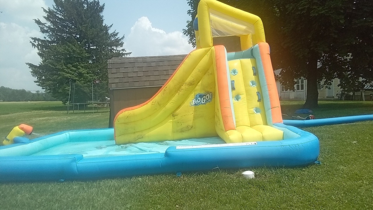 Photo of Others in Gap