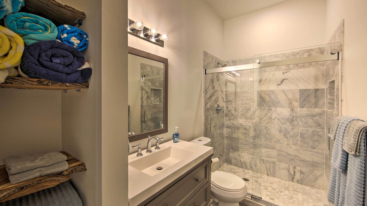 Photo of Bathroom in Log Cabin