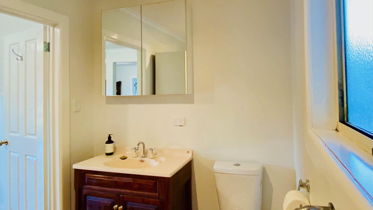 Photo of Bathroom in Dunolly