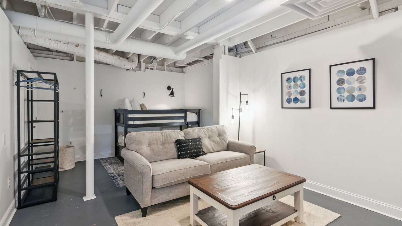 Photo of Livingroom in Gainesville