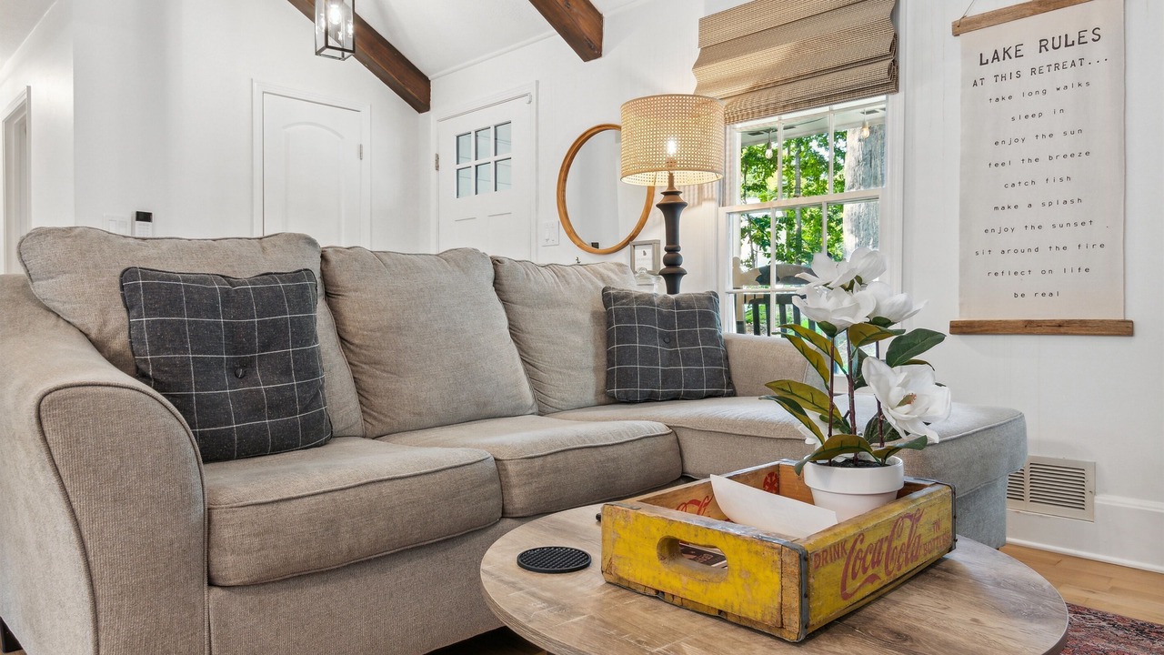 Photo of Livingroom in Gainesville