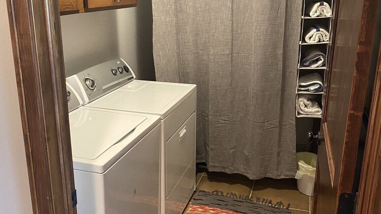 Photo of Bedroom in Arnolds Park