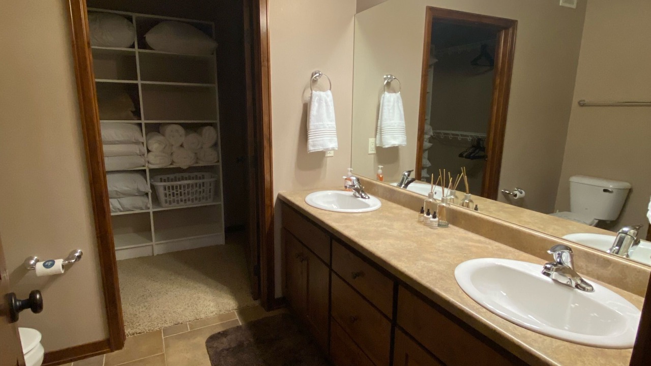 Photo of Bathroom in Arnolds Park