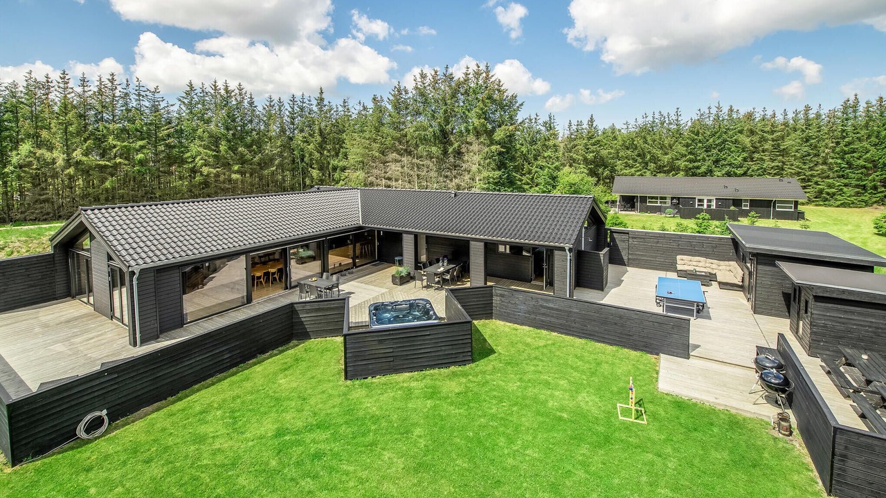 Photo of Outdoor in Aalbaek