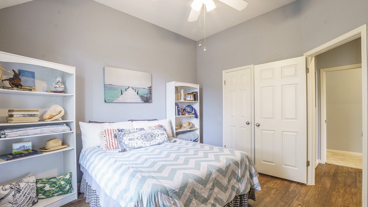Photo of Bedroom in Riverplace