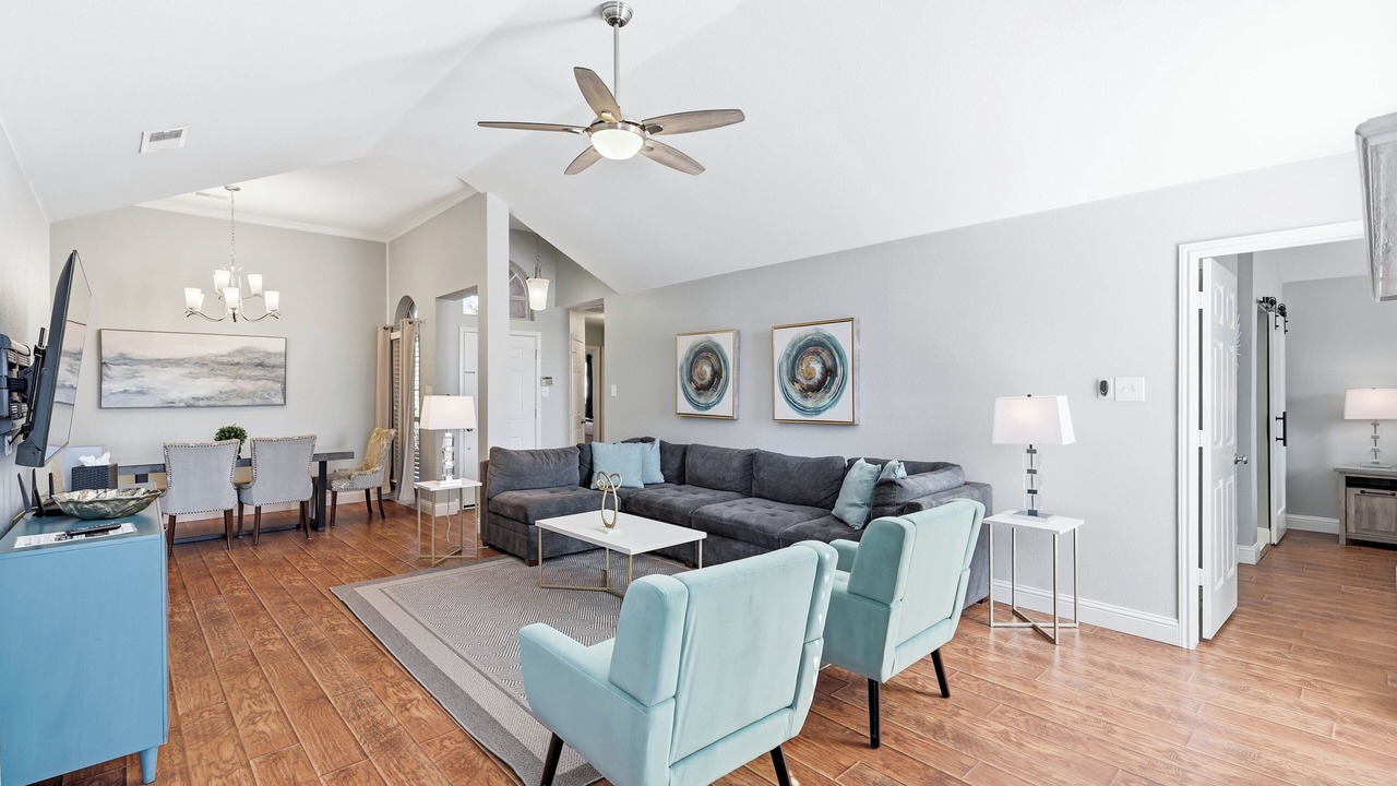 Photo of Livingroom in Flower Mound