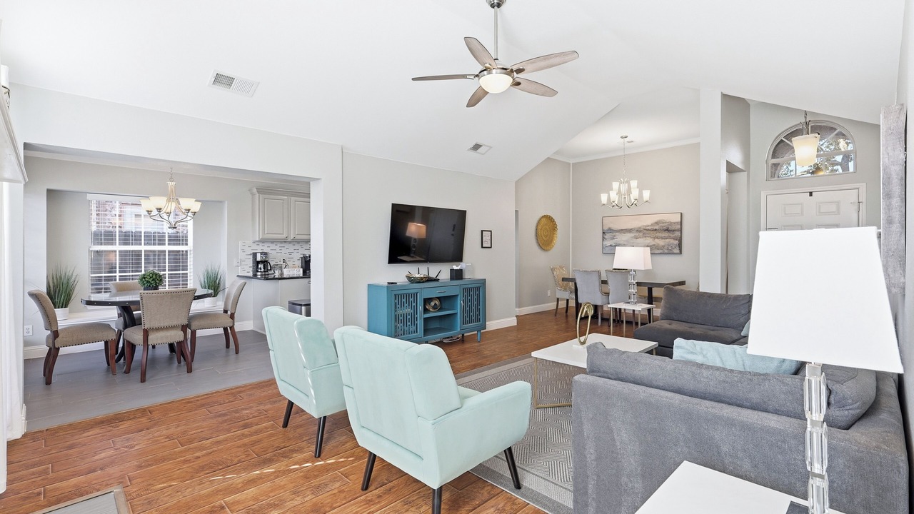Photo of Livingroom in Flower Mound