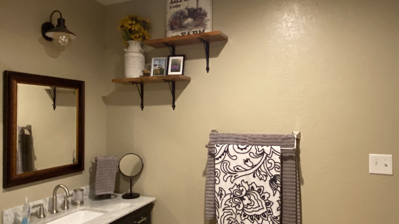 Photo of Bathroom in Durant