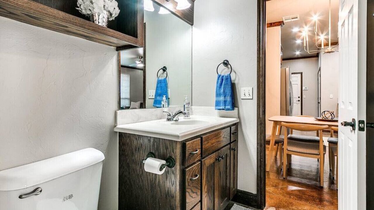 Photo of Bathroom in Central Oklahoma City