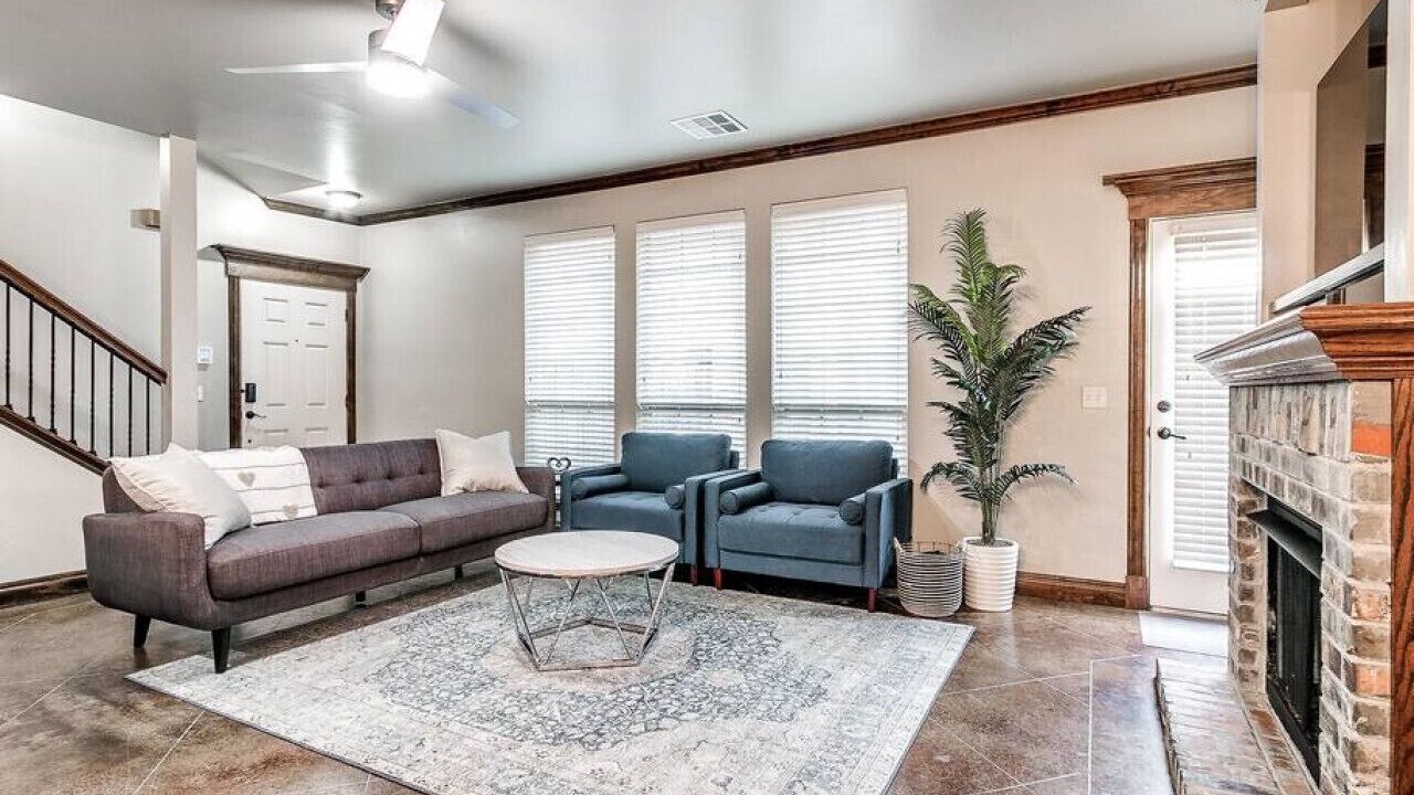 Photo of Livingroom in Central Oklahoma City