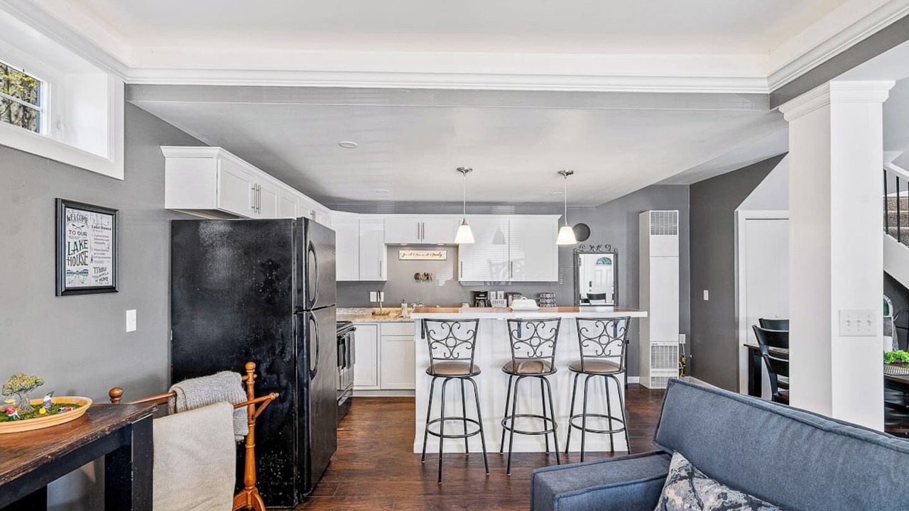 Photo of Livingroom in Northville