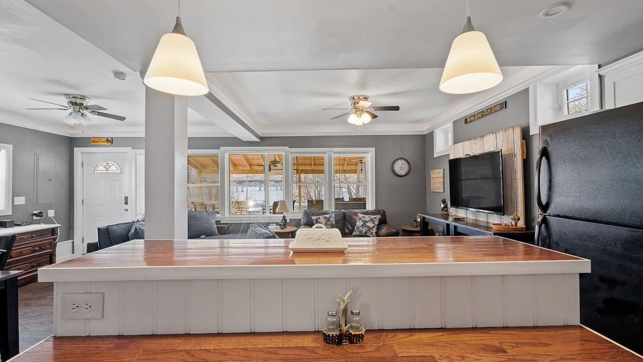 Photo of Livingroom in Northville