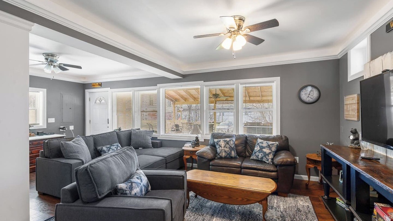 Photo of Livingroom in Northville