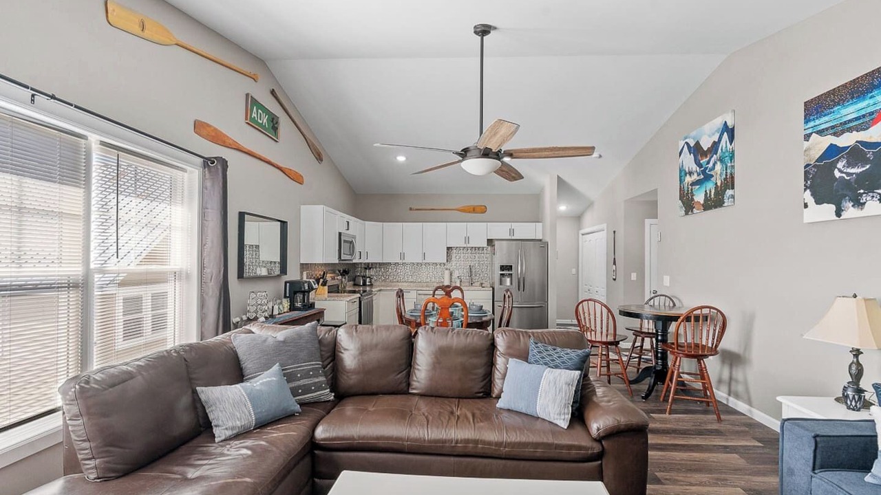 Photo of Livingroom in Northville