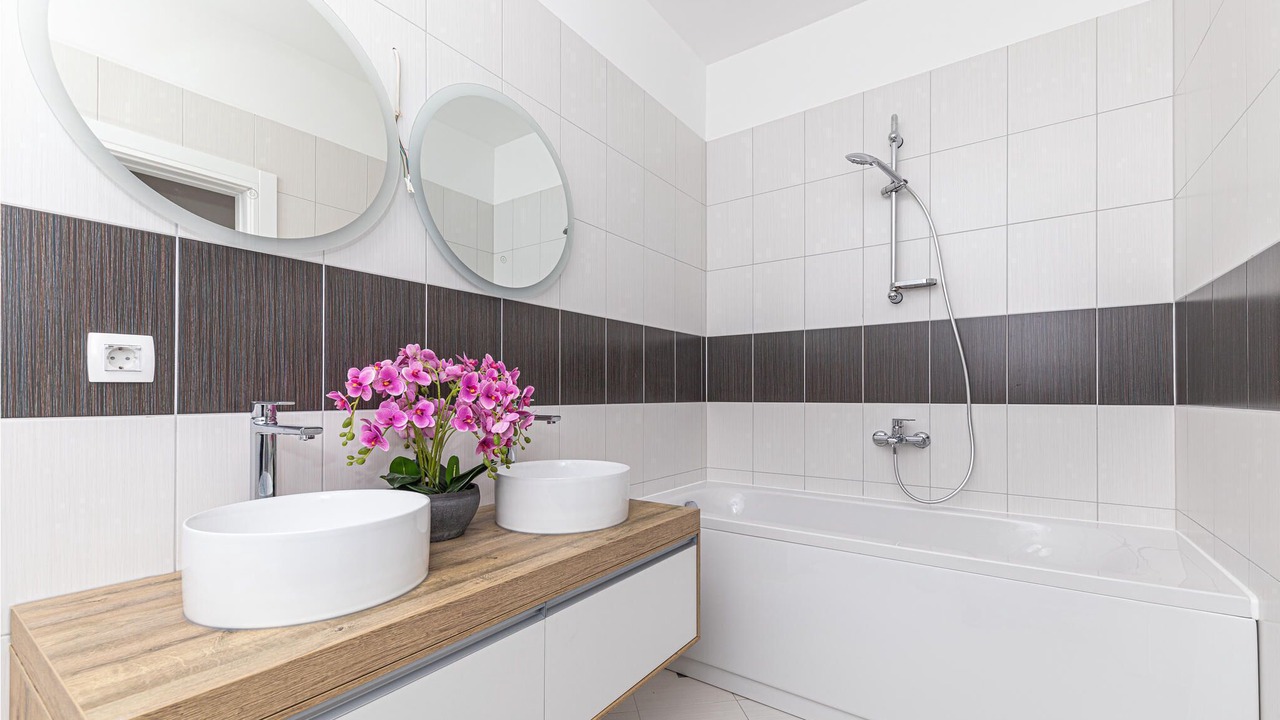 Photo of Bathroom in Marina