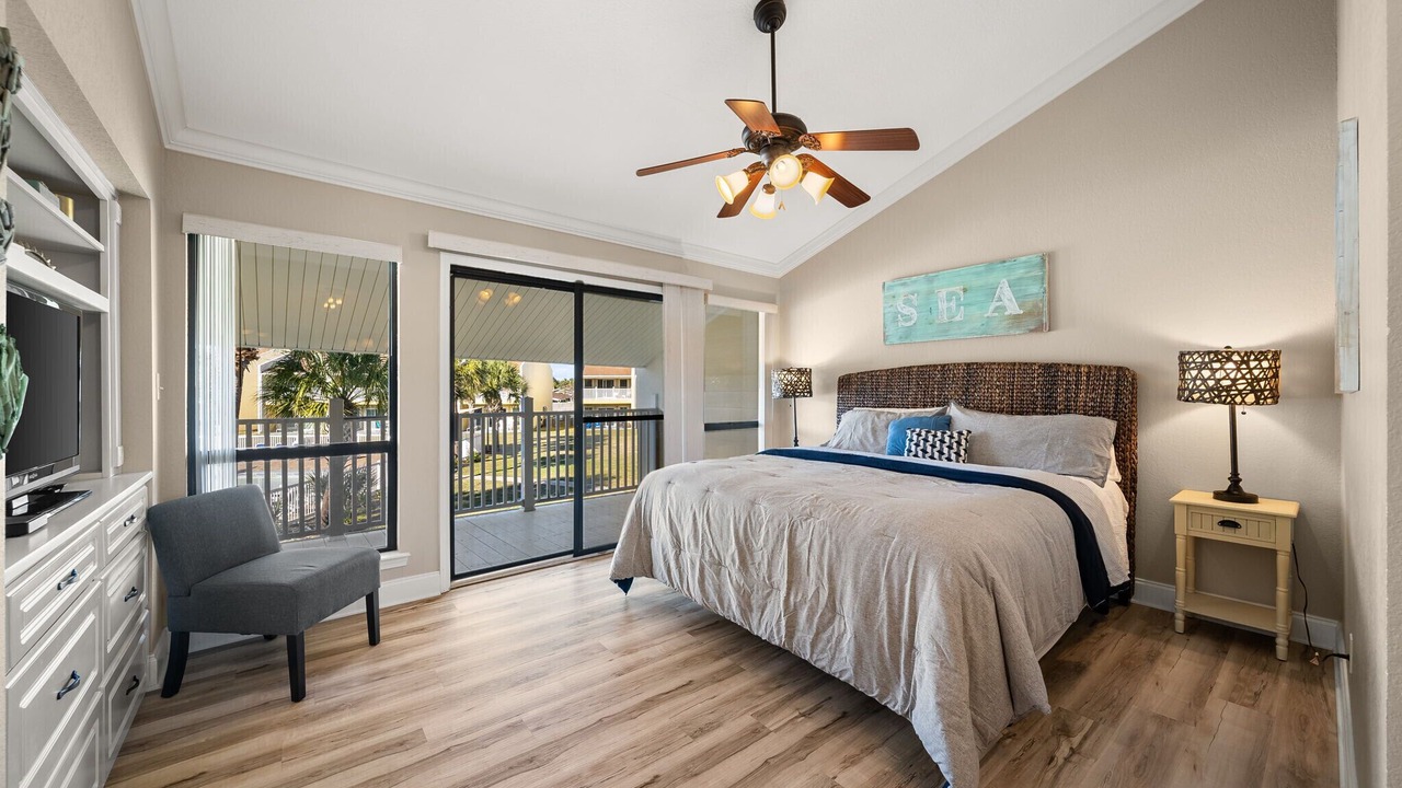 Photo of Bedroom in Miramar Beach