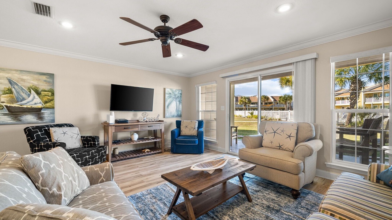 Photo of Livingroom in Miramar Beach