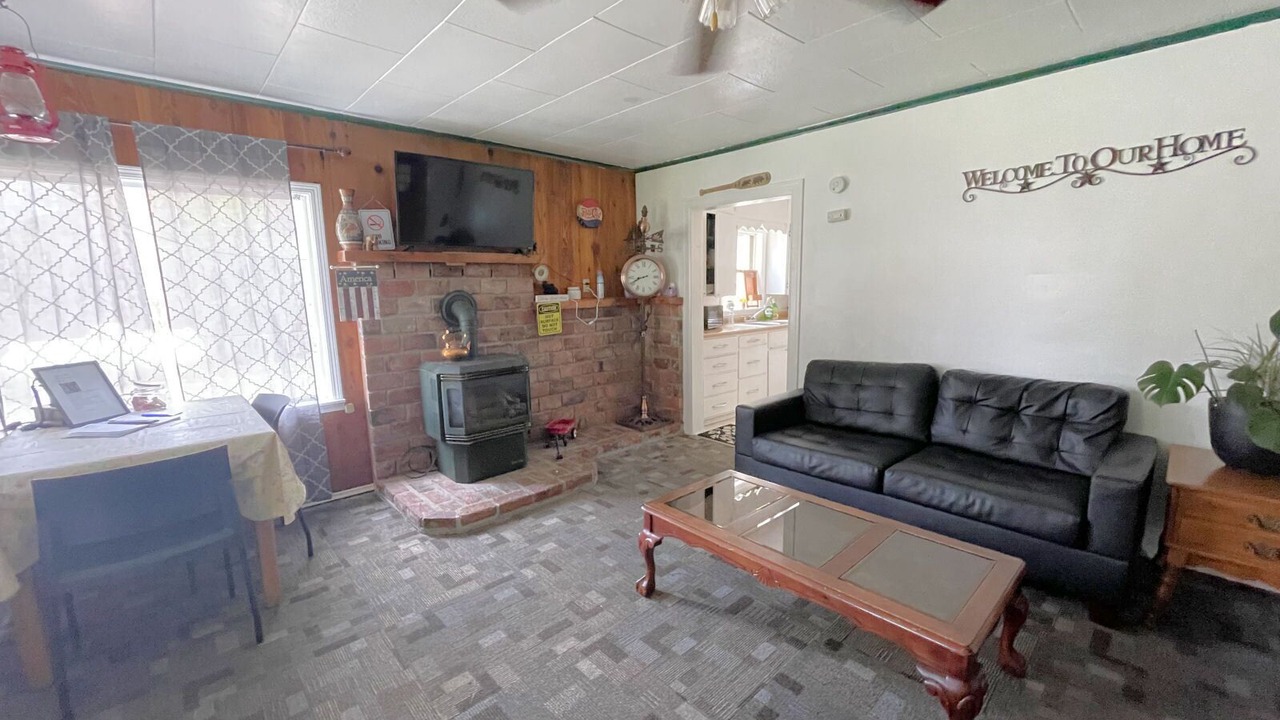 Photo of Livingroom in Naches