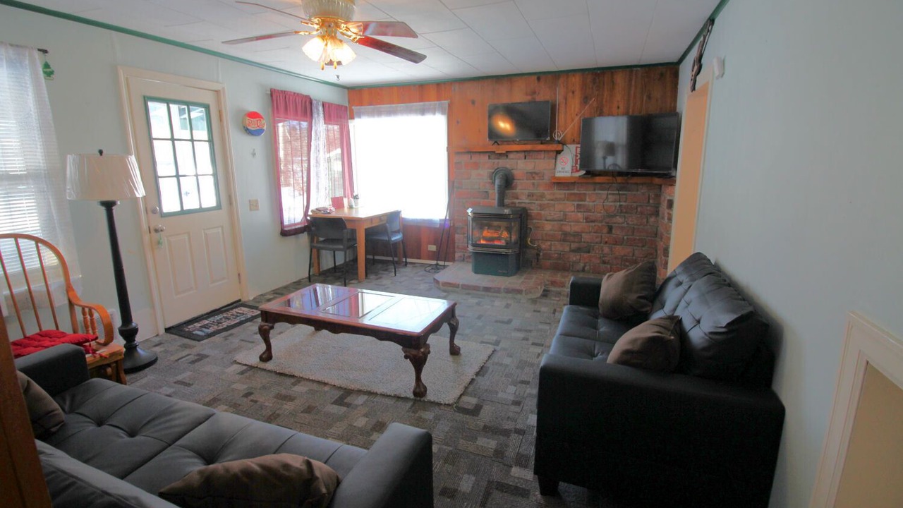 Photo of Livingroom in Naches
