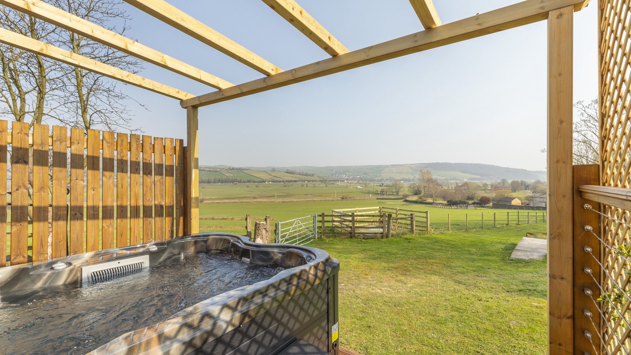 Photo of Outdoor in Carleton