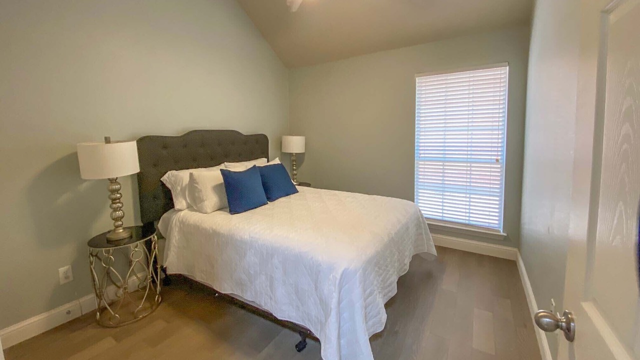Photo of Bedroom in Lantana