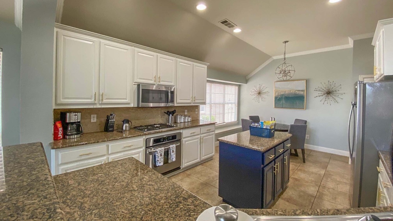 Photo of Kitchen in Lantana