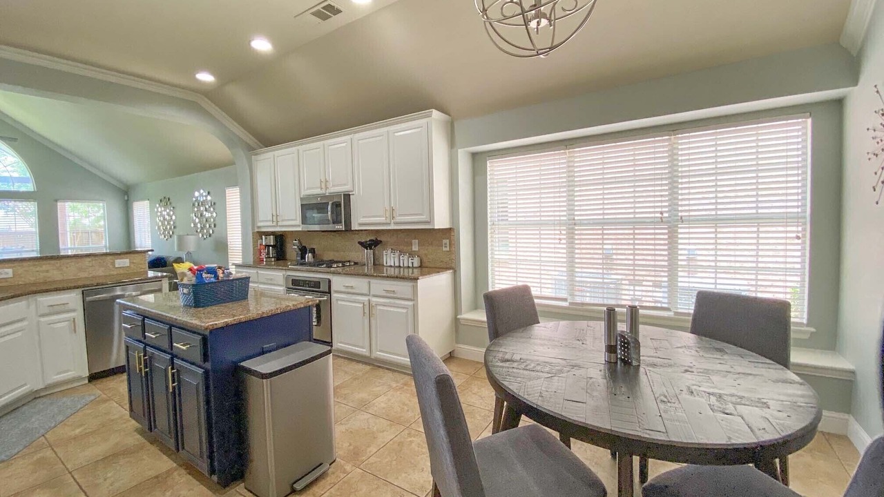 Photo of Kitchen in Lantana
