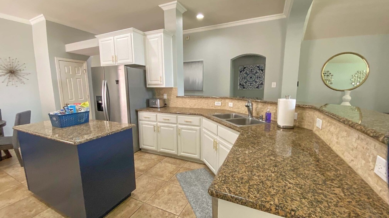 Photo of Kitchen in Lantana