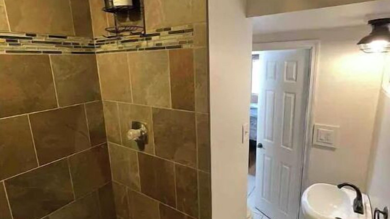 Photo of Bathroom in Eden