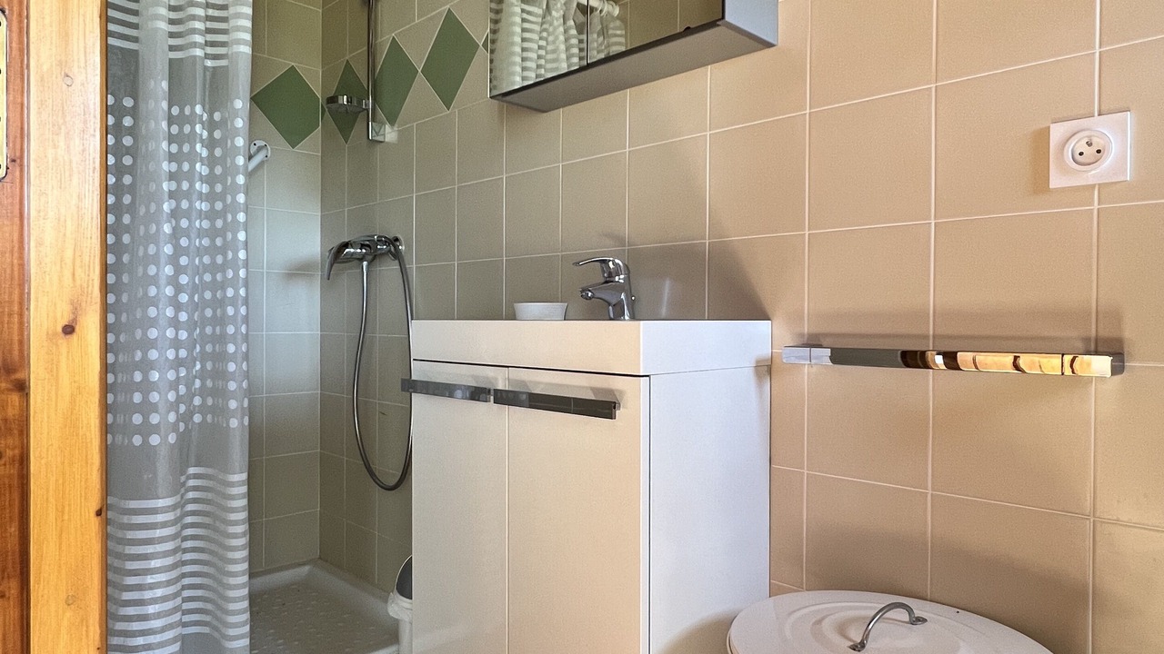 Photo of Bathroom in Cessenon-sur-Orb