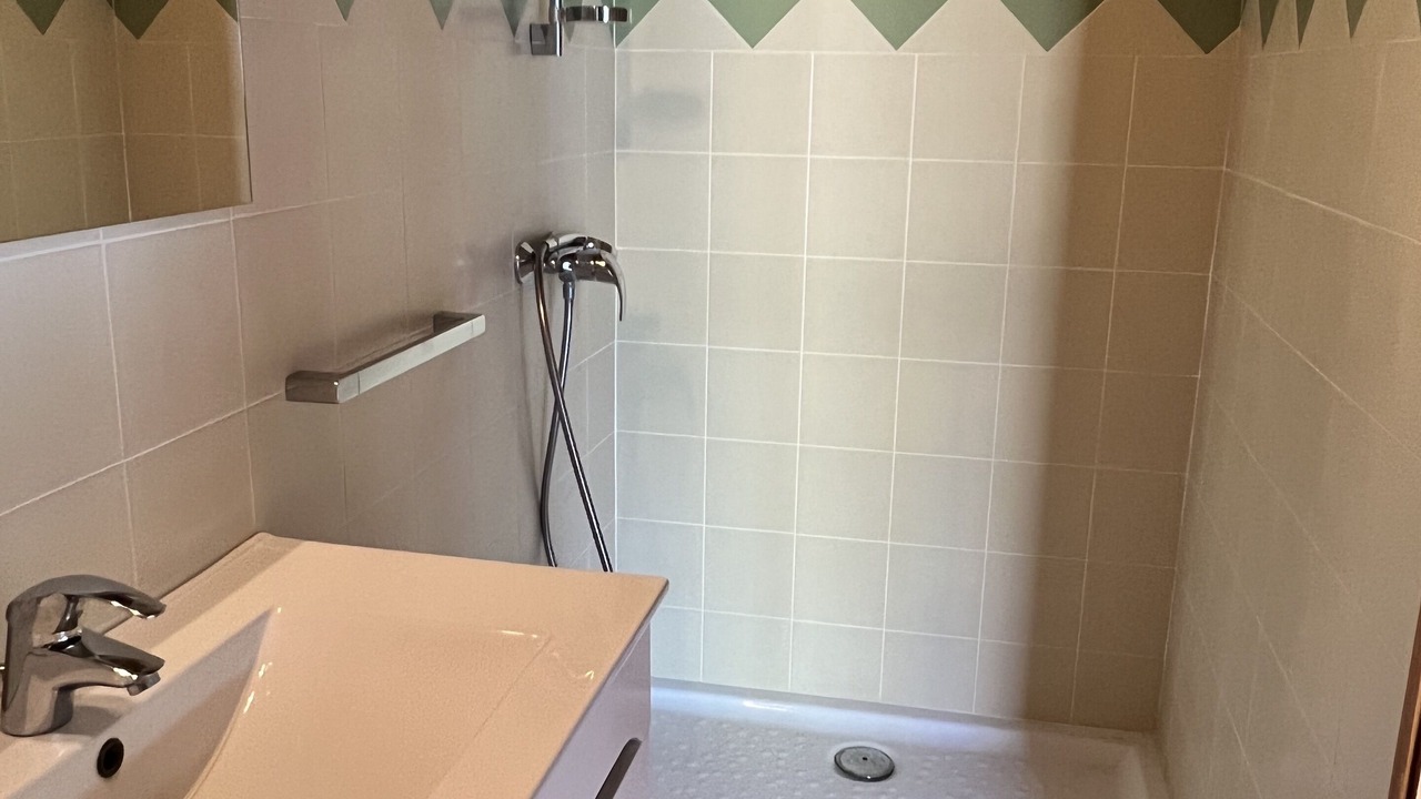 Photo of Bathroom in Cessenon-sur-Orb