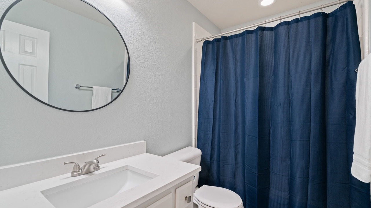 Photo of Bathroom in Lantana