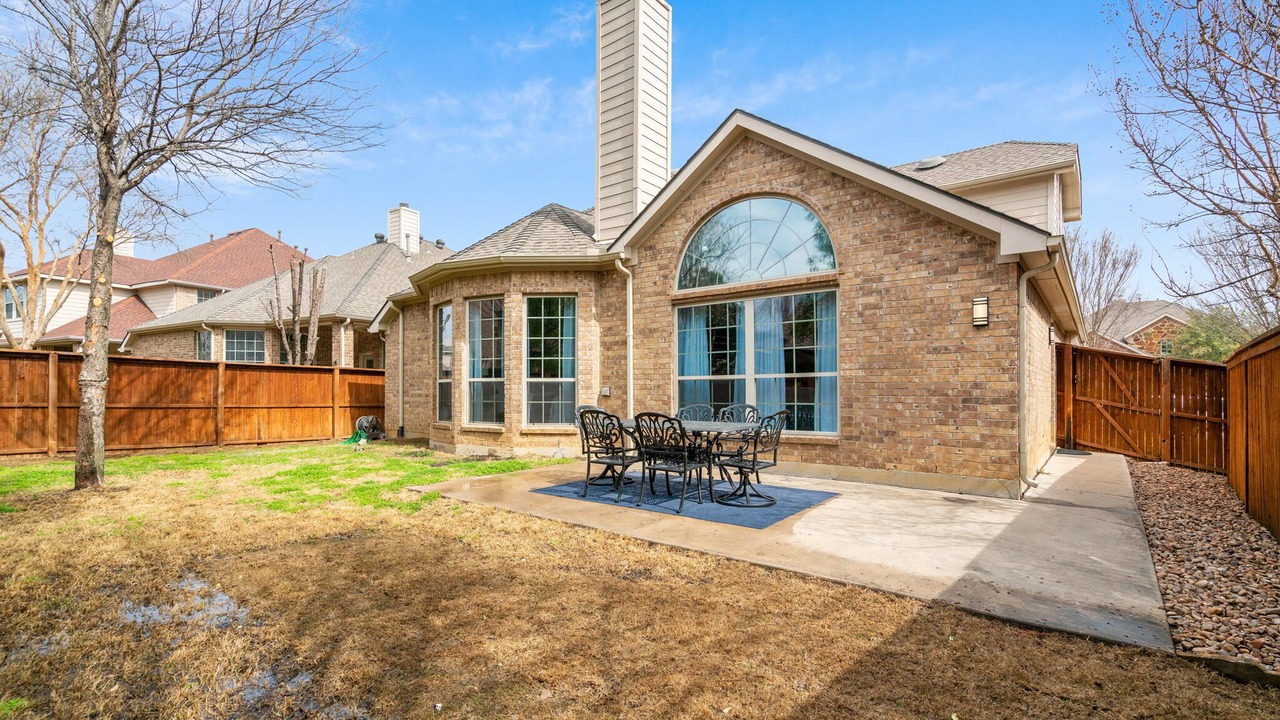 Photo of Outdoor in Lantana