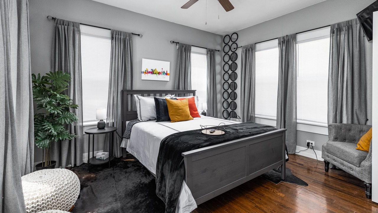 Photo of Bedroom in Near East Side