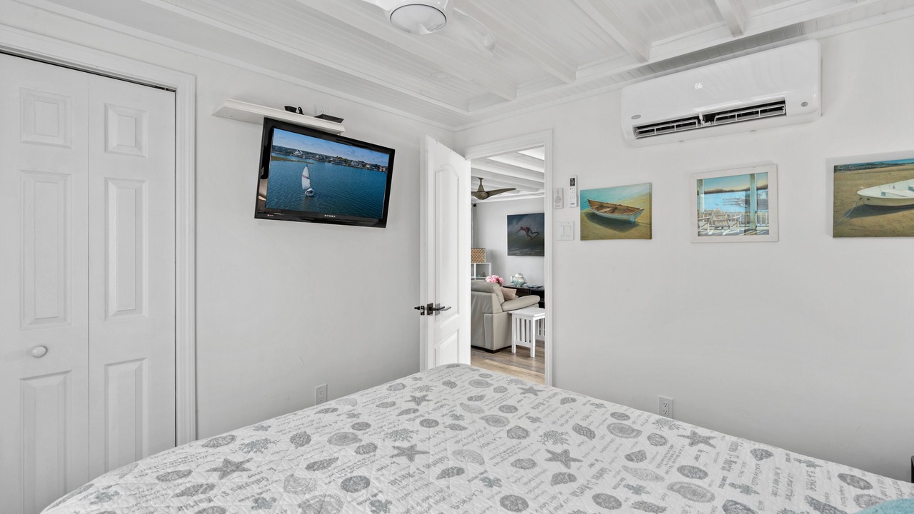 Photo of Bedroom in South Beach Haven