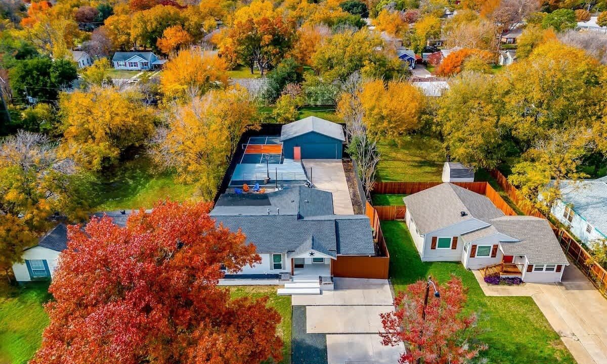 Photo of Outdoor in Central Arlington