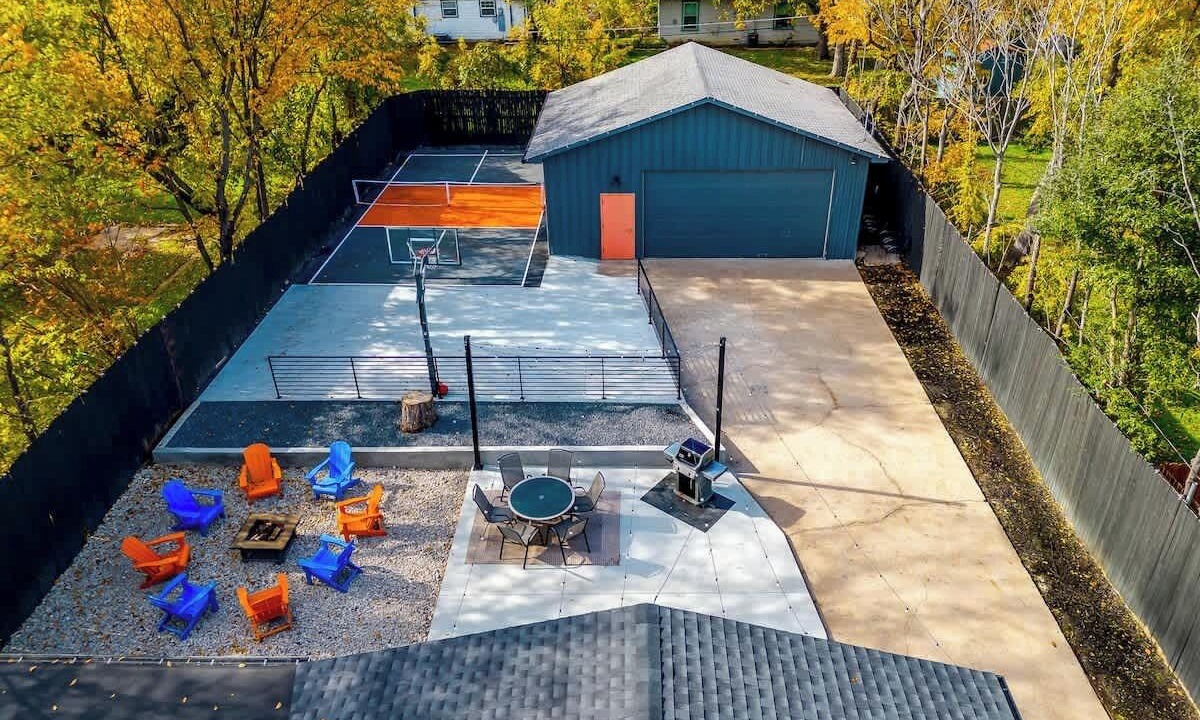 Photo of Outdoor in Central Arlington
