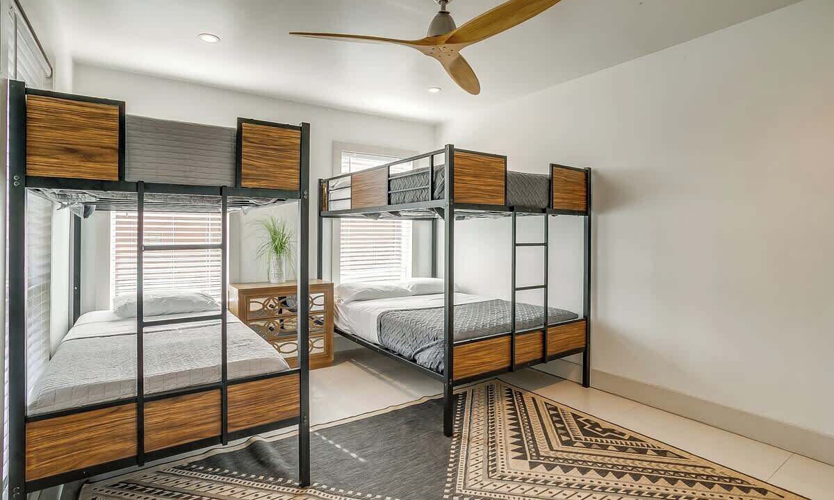 Photo of Bedroom in Central Arlington