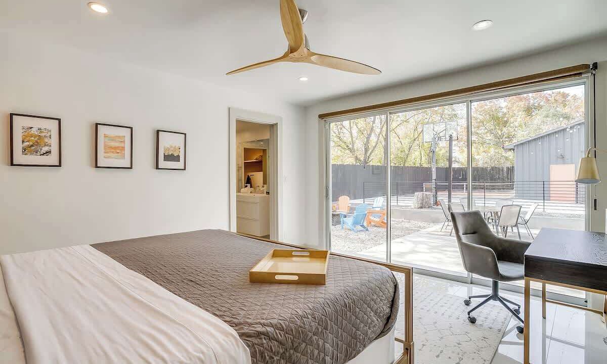 Photo of Bedroom in Central Arlington