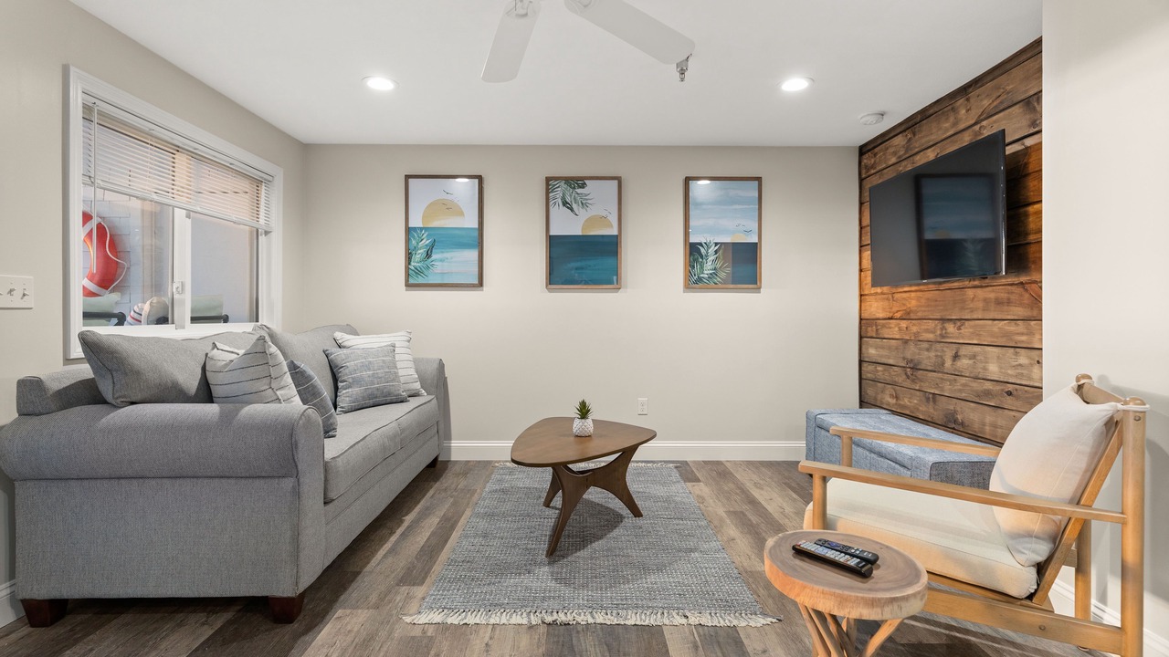 Photo of Livingroom in Hampton